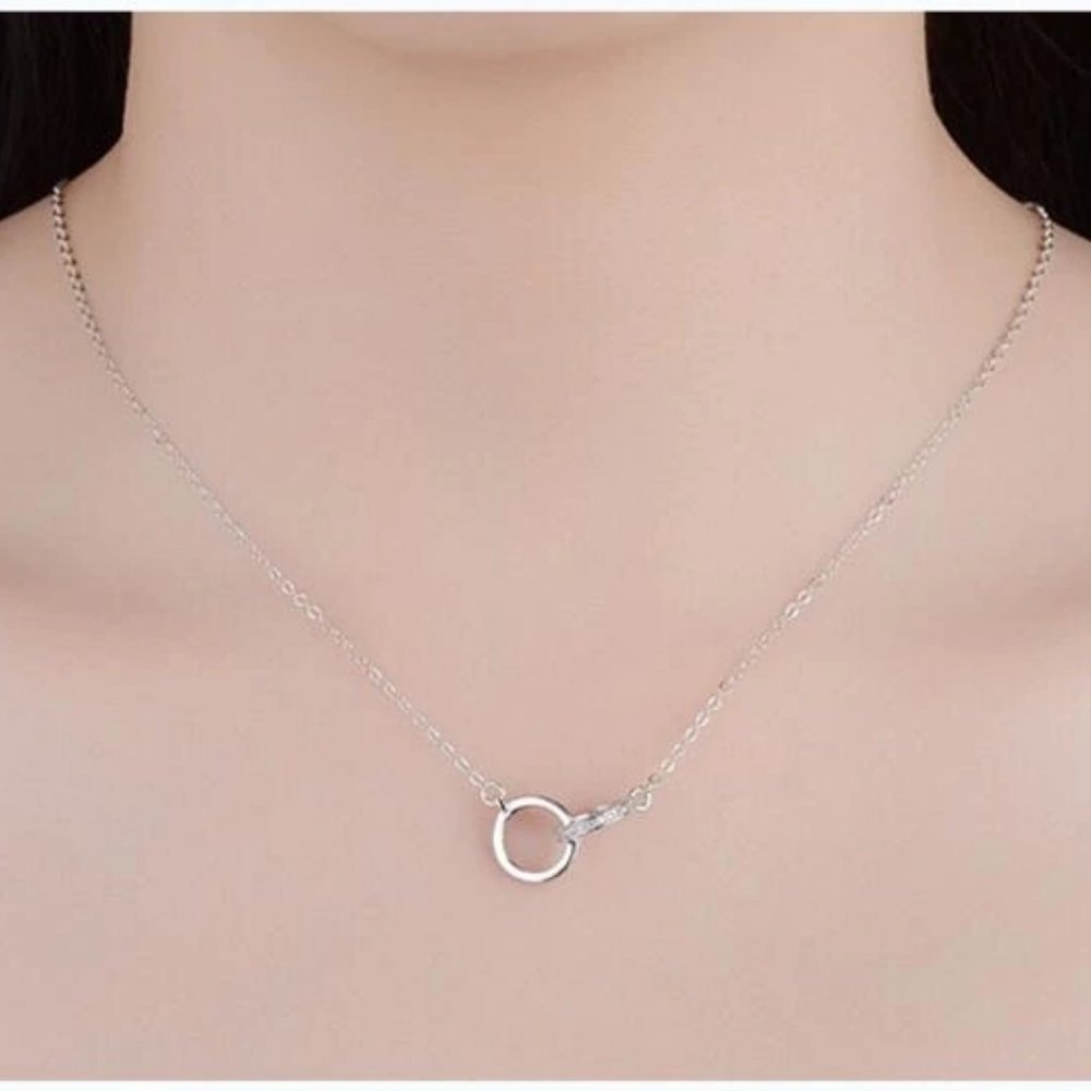 *NEW Rose Gold/925 Silver Diamond Circle Necklace - Picture 4 of 7